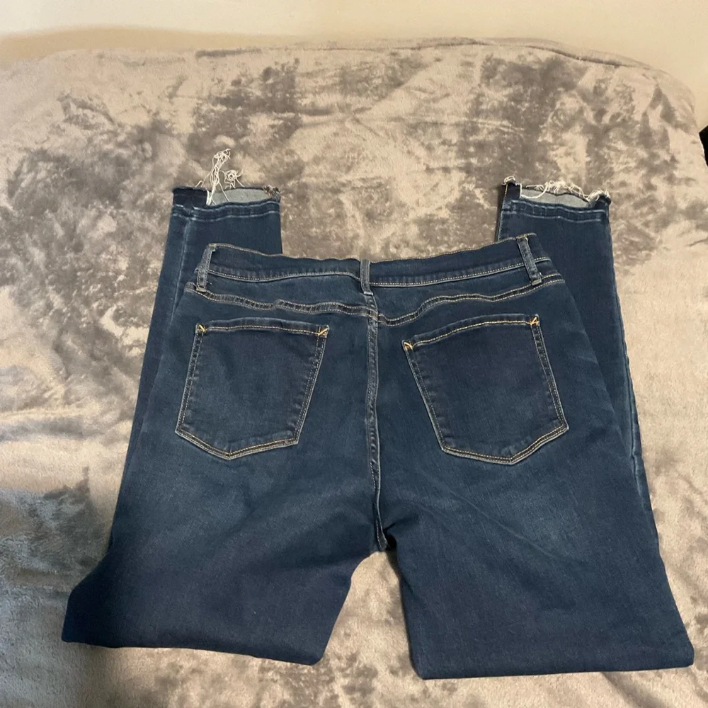 Jeans - Picture 2 of 4